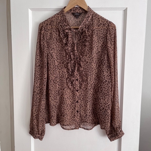 JESSICA Sheer Leopard long sleeve ruffle front, animal print button down Large - Picture 9 of 9